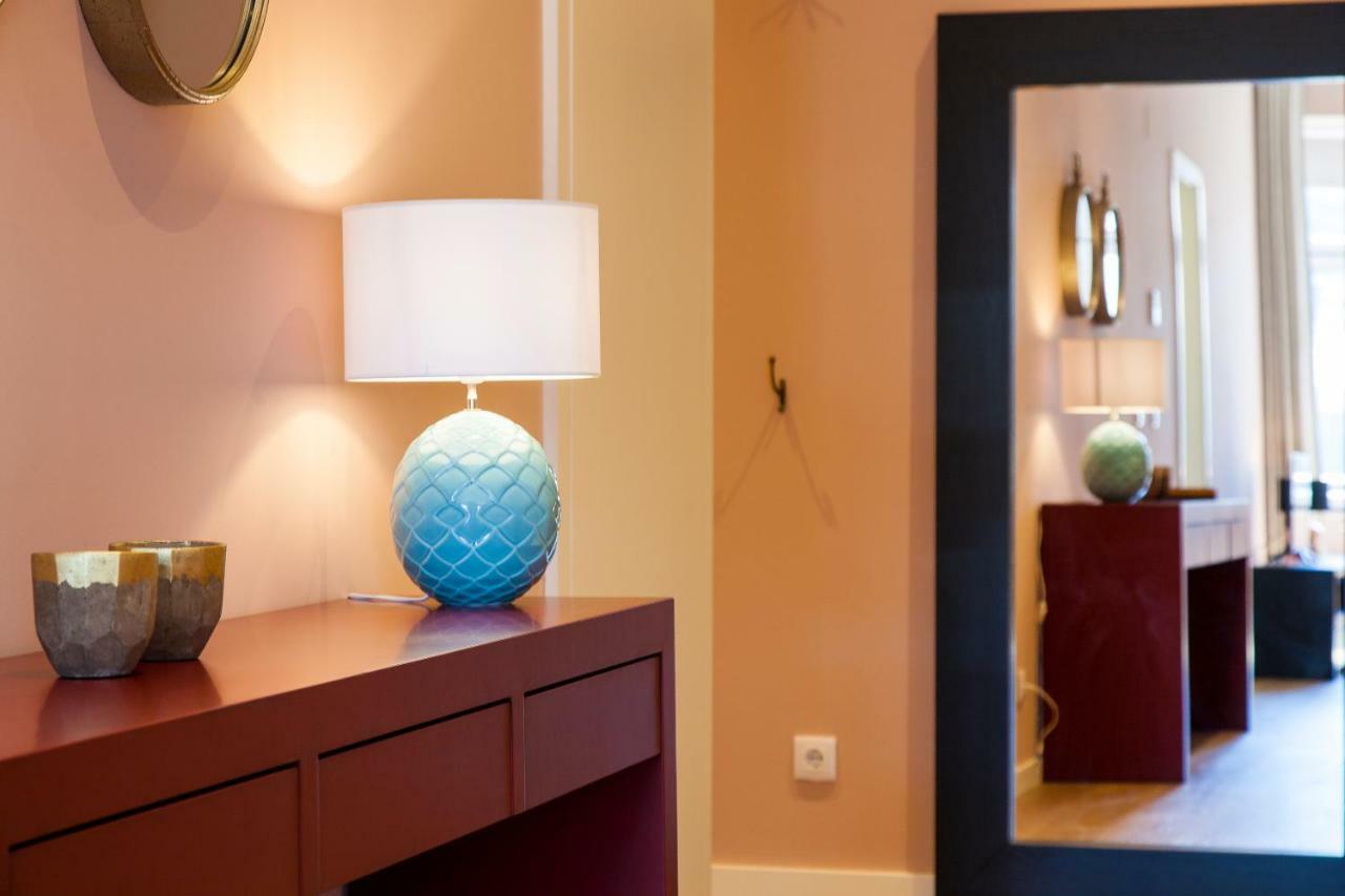 Joivy Sublime 2Br Apt On Restauradores Square Nearby Rossio Station Lissabon Exterior foto