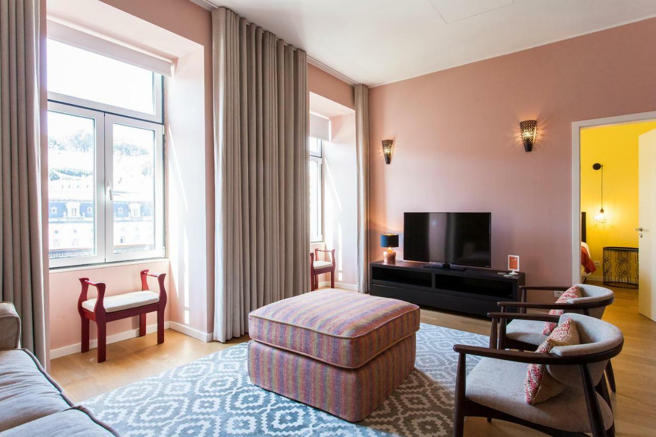 Joivy Sublime 2Br Apt On Restauradores Square Nearby Rossio Station Lissabon Exterior foto