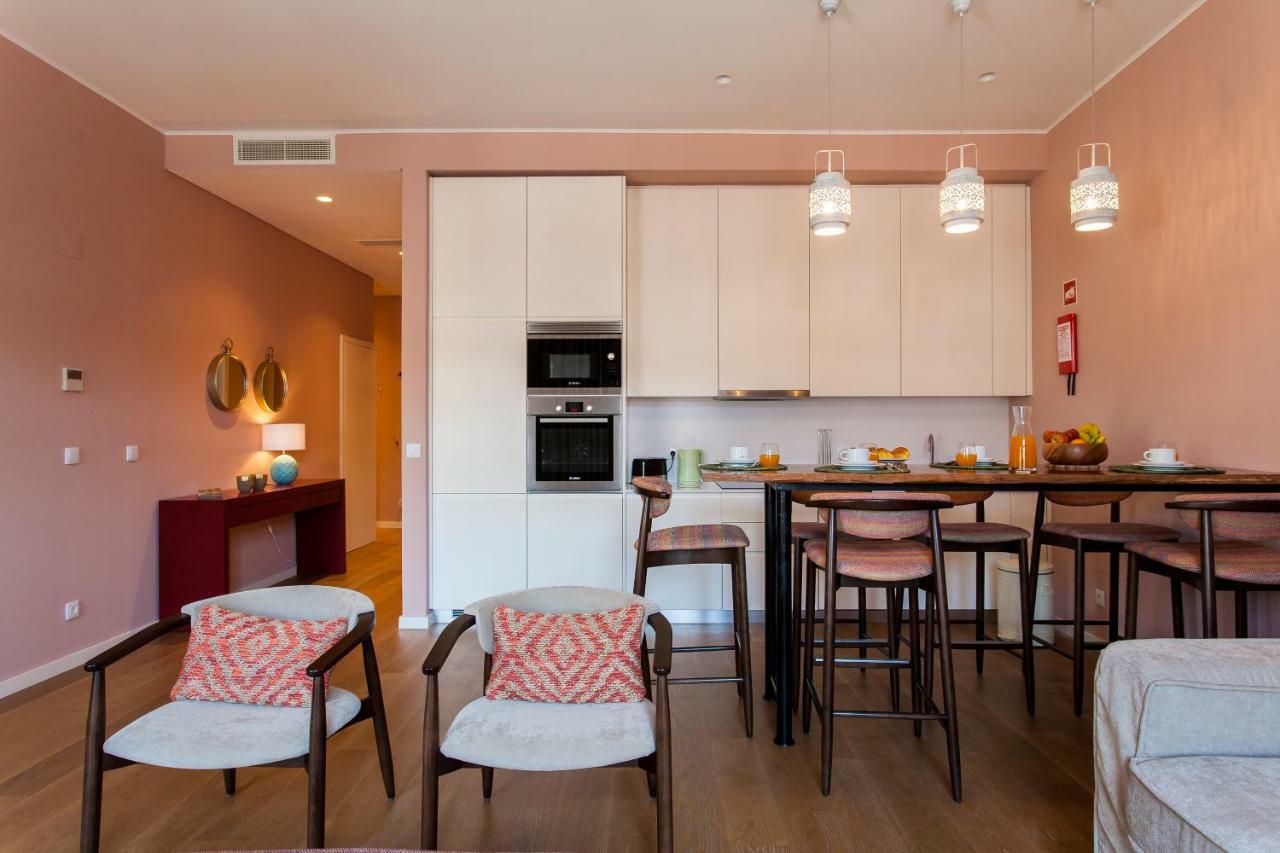 Joivy Sublime 2Br Apt On Restauradores Square Nearby Rossio Station Lissabon Exterior foto