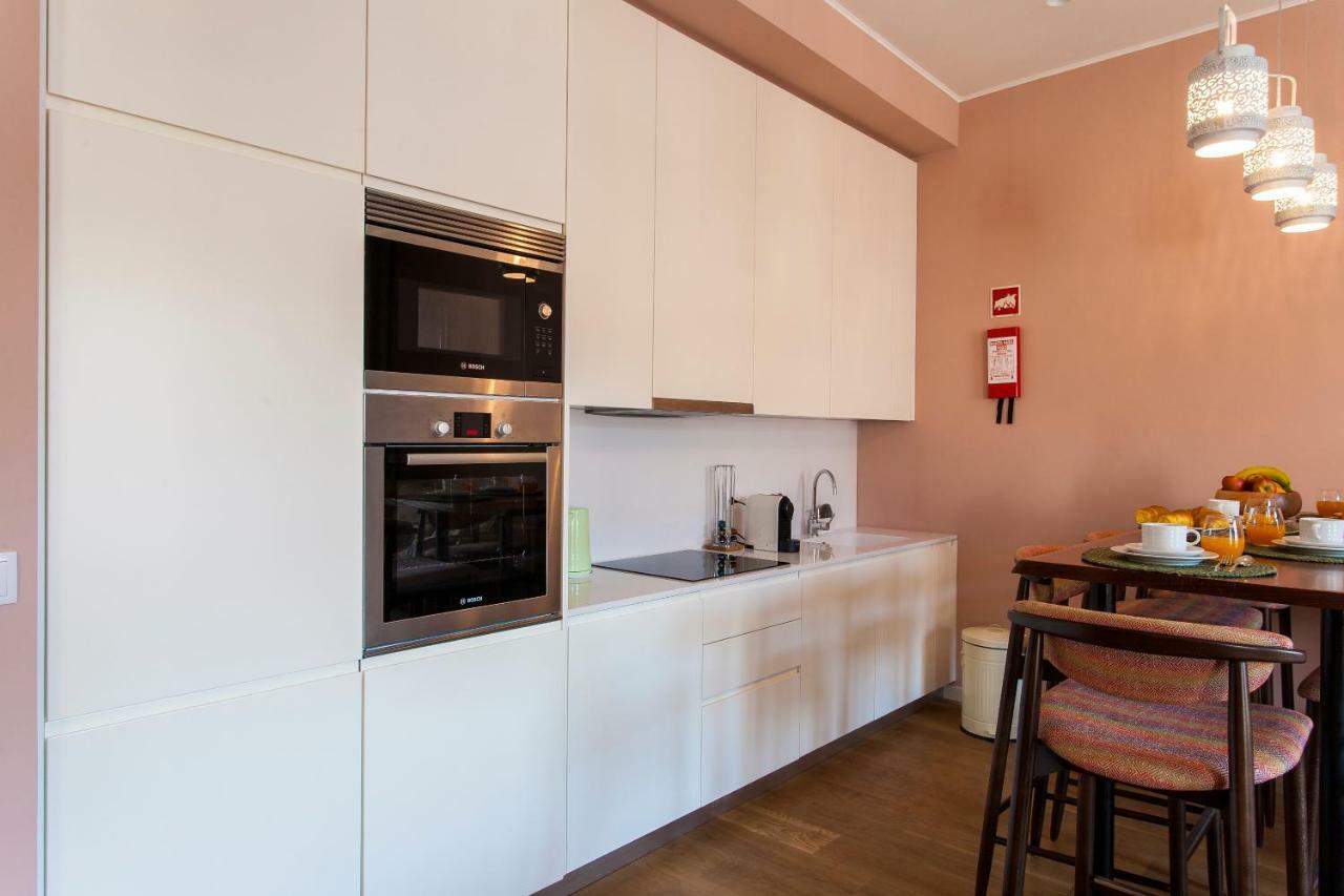 Joivy Sublime 2Br Apt On Restauradores Square Nearby Rossio Station Lissabon Exterior foto